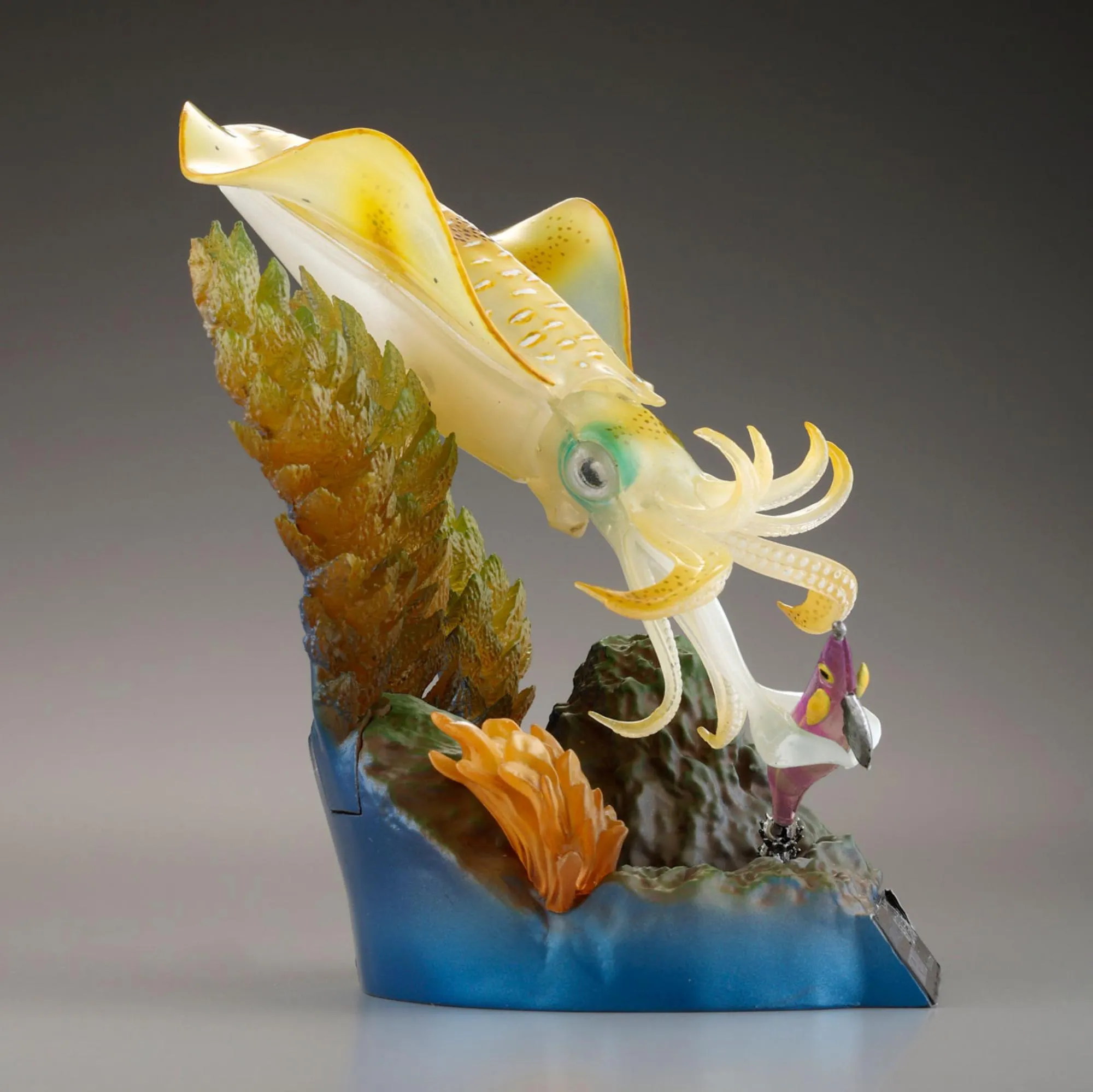 SHIMANO STRIKE FANTASY アオリイカ　シーバス これがフィギュアだと…!? シマノ✕海洋堂コラボ「STRIKE FANTASY
