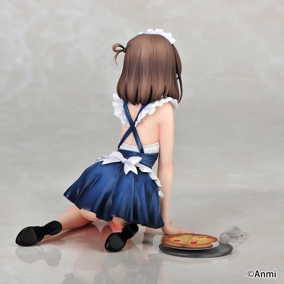 予約2022年12月】Anmi 灰色アヒルの子メイド姿 WINGS inc