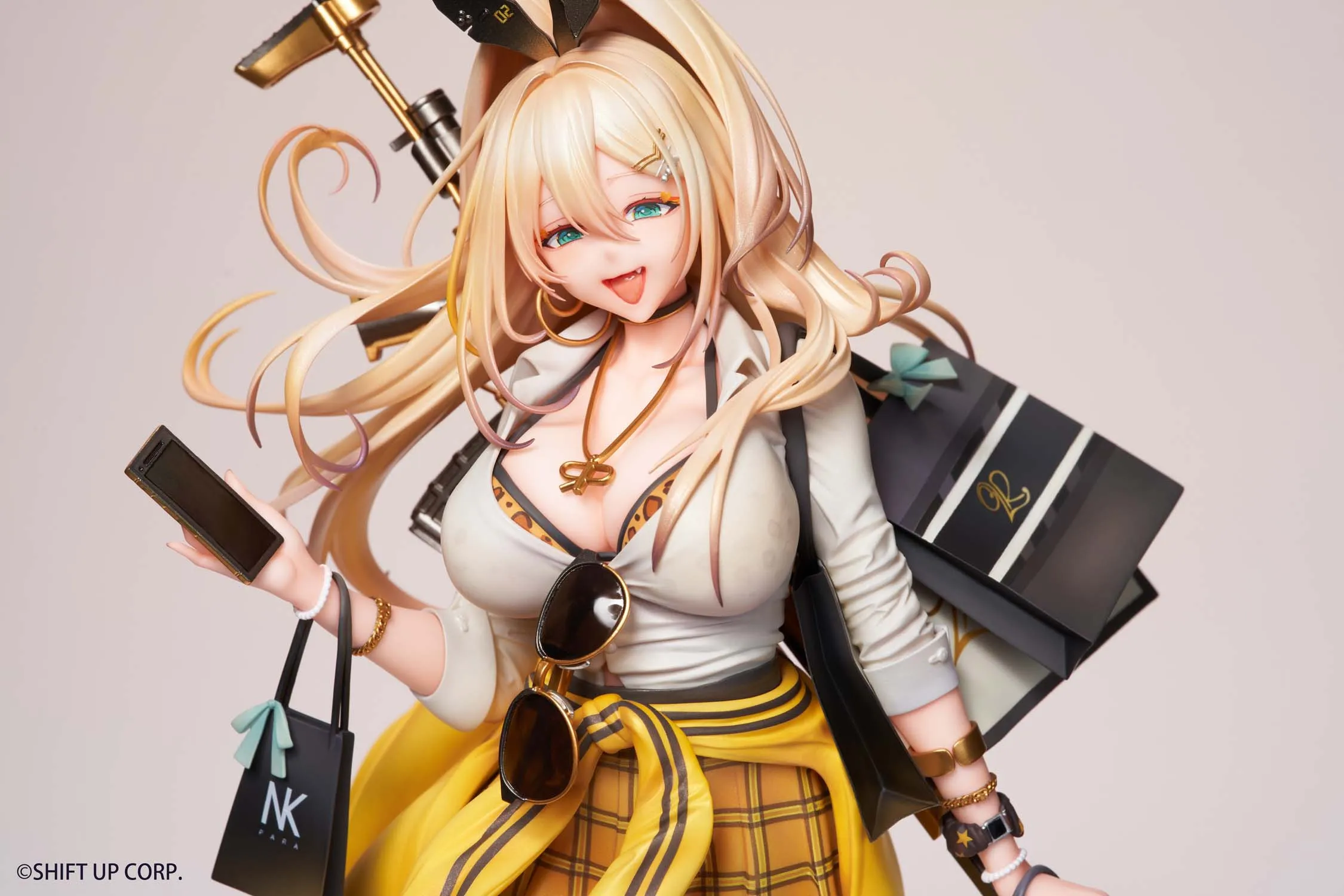 【新品未開封品】勝利の女神：NIKKE ルピー 1/7 完成品フィギュア 豪華版 あみあみ限定特典】【特典】勝利の女神：NIKKE ルピー 1/7 完成