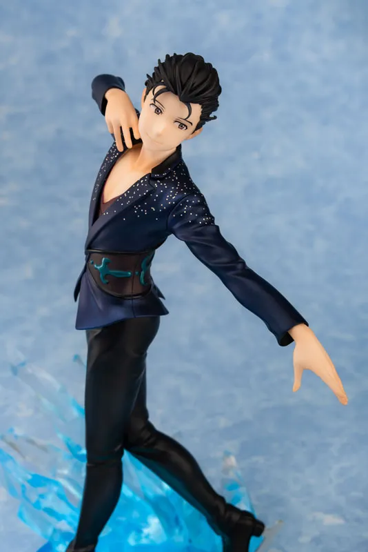 ユーリ!!! on ICE 1/8 スケールフィギュア 勝生勇利 送料無料】1/8スケール 塗装済み完成品フィギュア ユーリ
