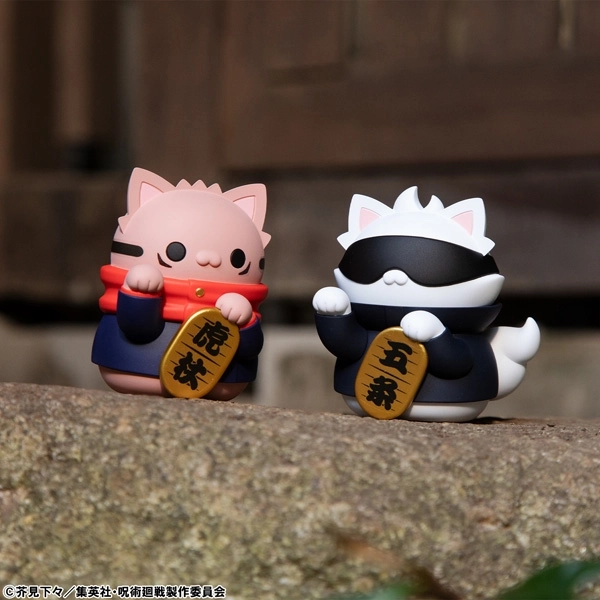 ピカチュウ 招き猫フィギュア s-l1200.png