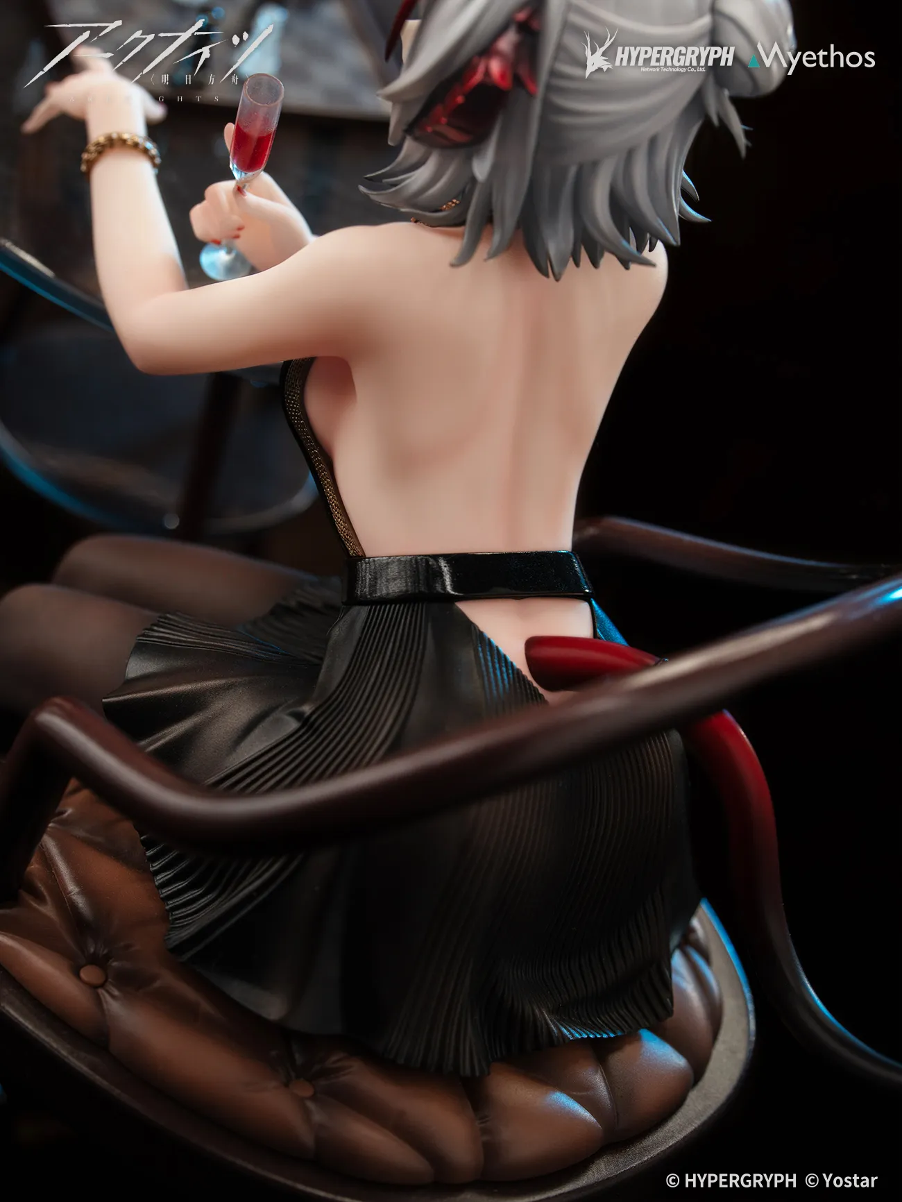 送料無料】アークナイツ W ドレス Ver. 1/7 完成品フィギュア