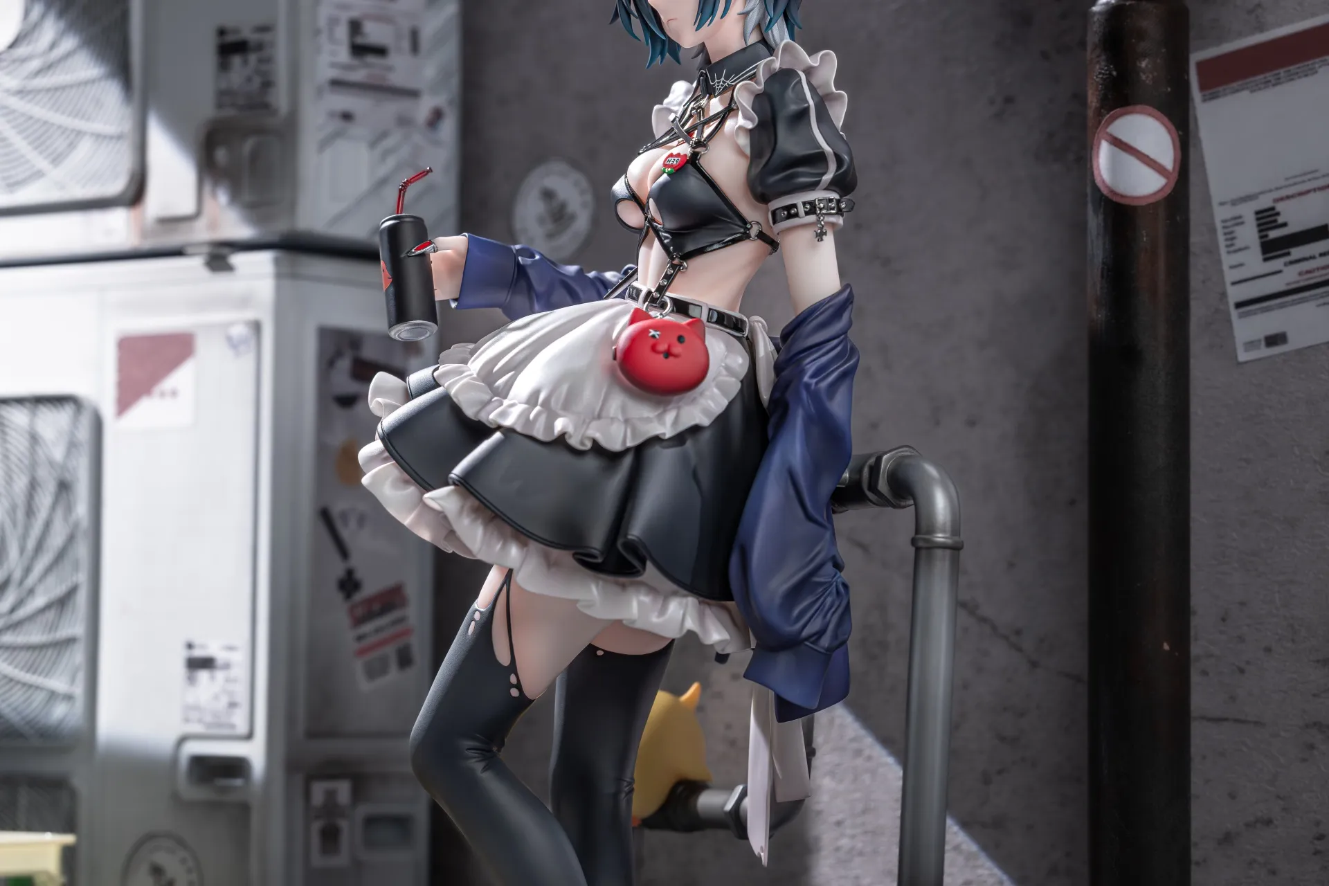【新品未開封】アズールレーン ウルリッヒ・フォン・フッテン 1/7 フィギュア アズールレーン』より「ウルリッヒ・フォン・フッテン」が、お久しぶり
