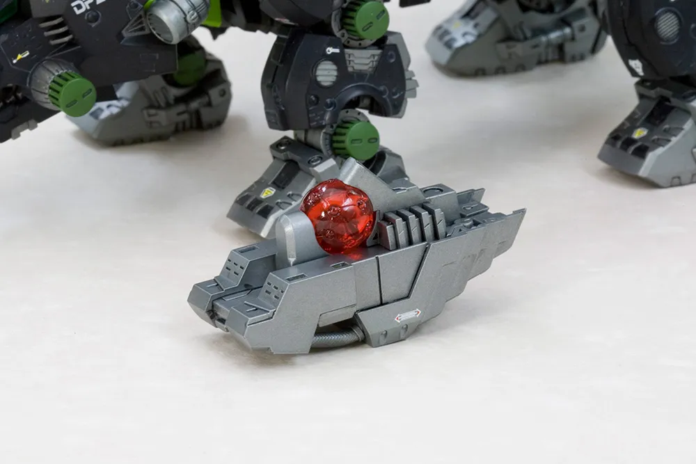 コトブキヤ　ＨＭＭ　ゾイド　ＺＯＩＤＳ　ＤＰＺ－１０　ダークホーン　ハリースペシャル　未組立 ゾイド DPZ-10 ダークホーン 1⁄72 HMM021 コトブキヤ