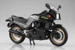【予約2021年5月】KAWASAKI GPZ900R 黒/金 スカイネット